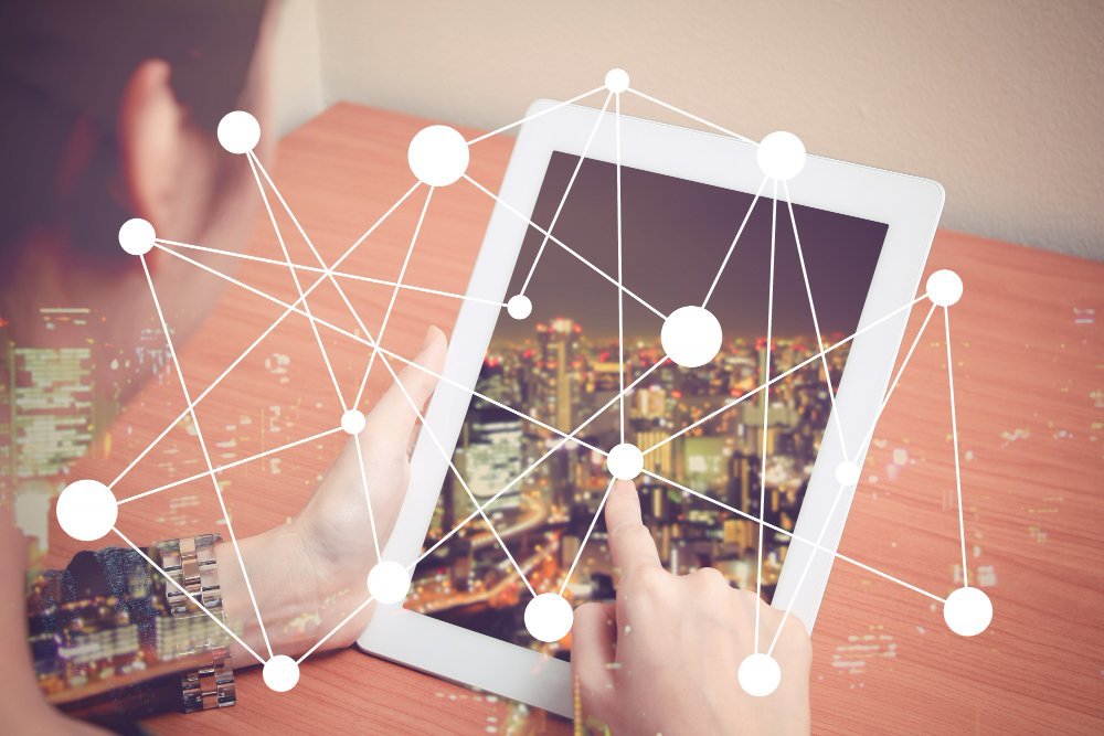 Guía práctica de interlinking y clusters temáticos